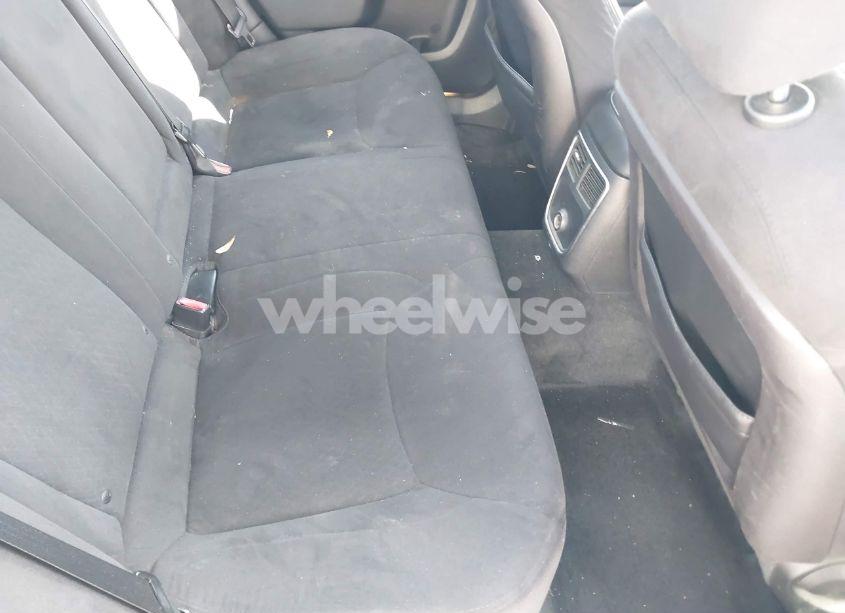 Photo 8 of 2012 Chrysler 300 (VIN 2C3CCAAG4CH173644)