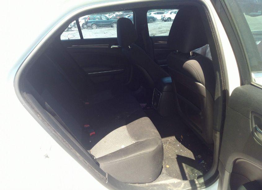 Photo 8 of 2012 Chrysler 300 (VIN 2C3CCAAG4CH273534)