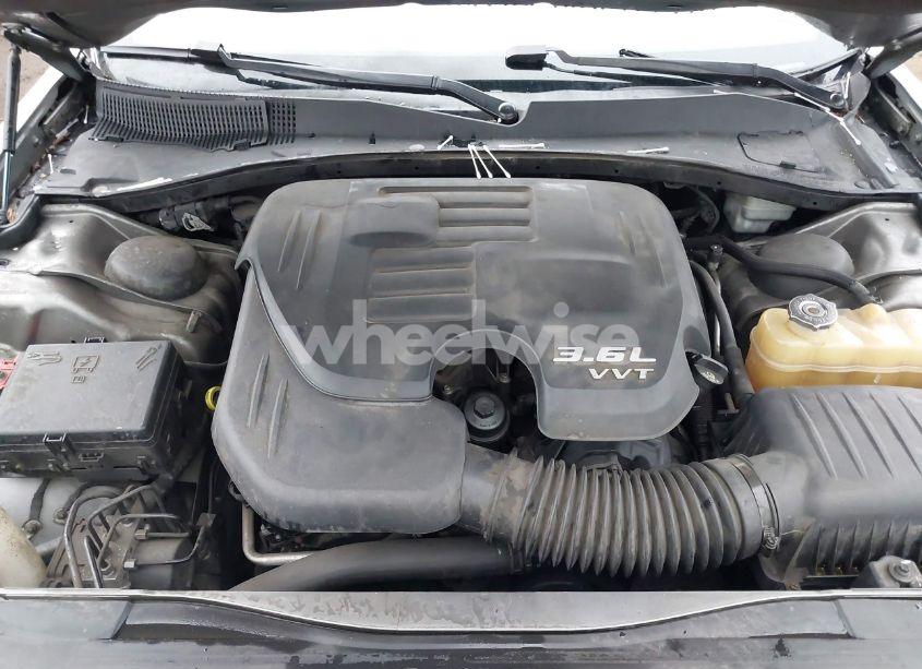 Photo 10 of 2012 Chrysler 300 (VIN 2C3CCAAG4CH313613)