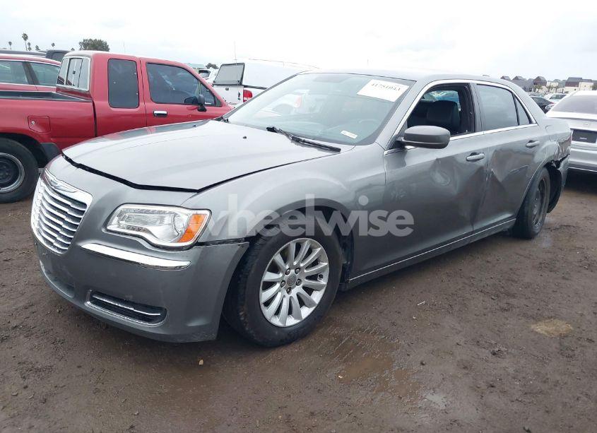 Photo 2 of 2012 Chrysler 300 (VIN 2C3CCAAG4CH313613)