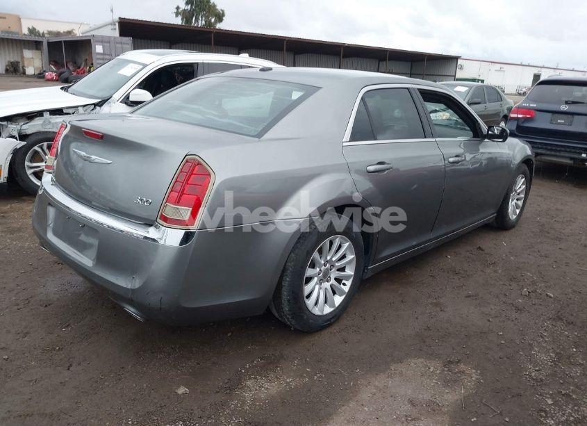 Photo 4 of 2012 Chrysler 300 (VIN 2C3CCAAG4CH313613)