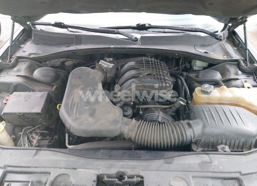 Photo 10 of 2013 Chrysler 300 MOTOWN (VIN 2C3CCAAG4DH557991)