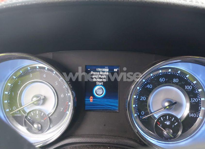 Photo 7 of 2013 Chrysler 300 MOTOWN (VIN 2C3CCAAG4DH557991)