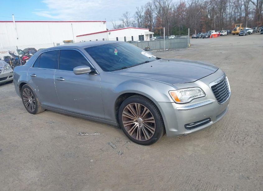 2013 Chrysler 300 MOTOWN (VIN 2C3CCAAG4DH572376) main photo