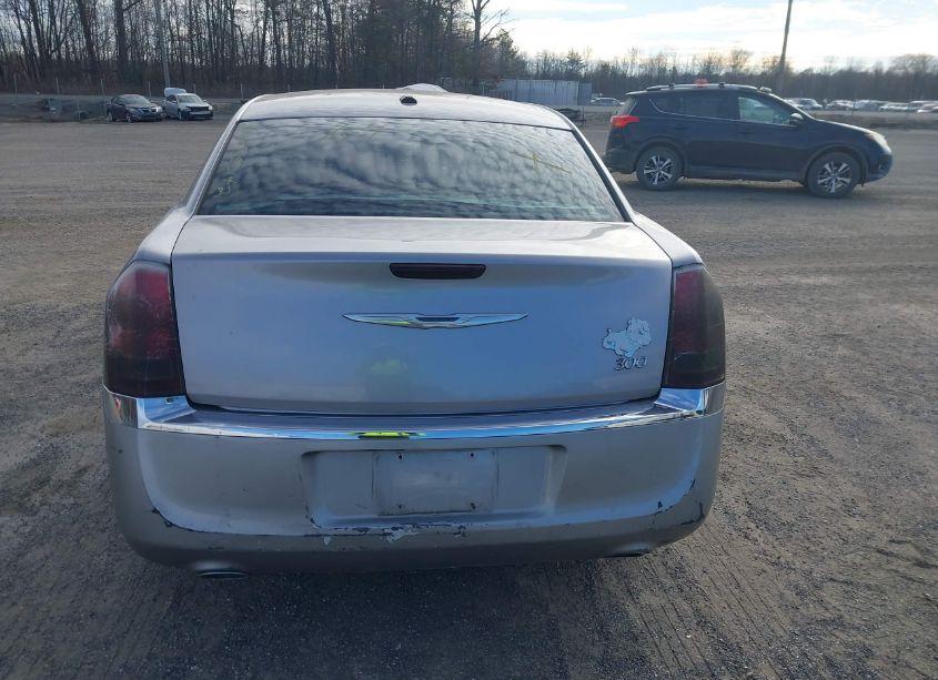Photo 15 of 2013 Chrysler 300 MOTOWN (VIN 2C3CCAAG4DH572376)