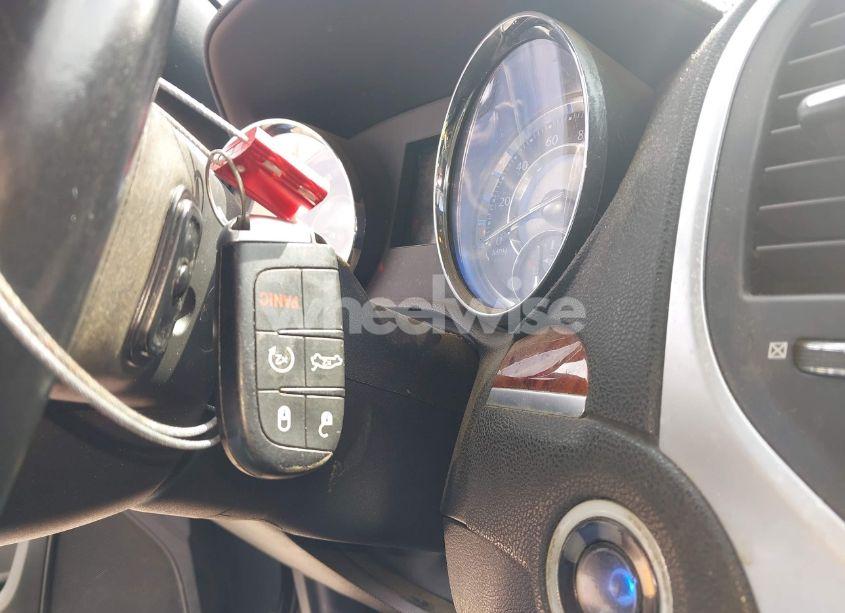 Photo 11 of 2013 Chrysler 300 MOTOWN (VIN 2C3CCAAG4DH588190)