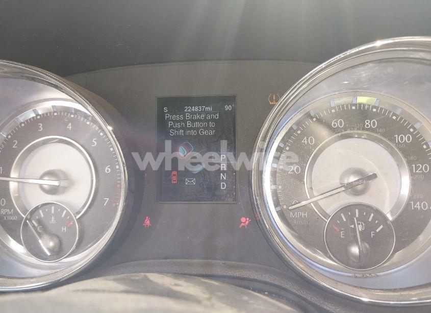 Photo 7 of 2013 Chrysler 300 MOTOWN (VIN 2C3CCAAG4DH588190)