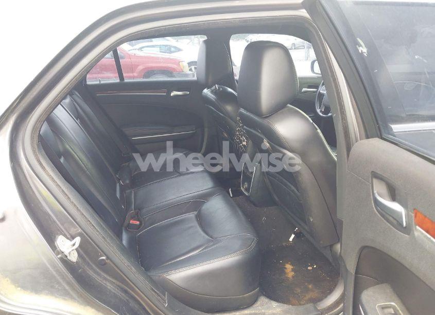 Photo 8 of 2013 Chrysler 300 MOTOWN (VIN 2C3CCAAG4DH588190)