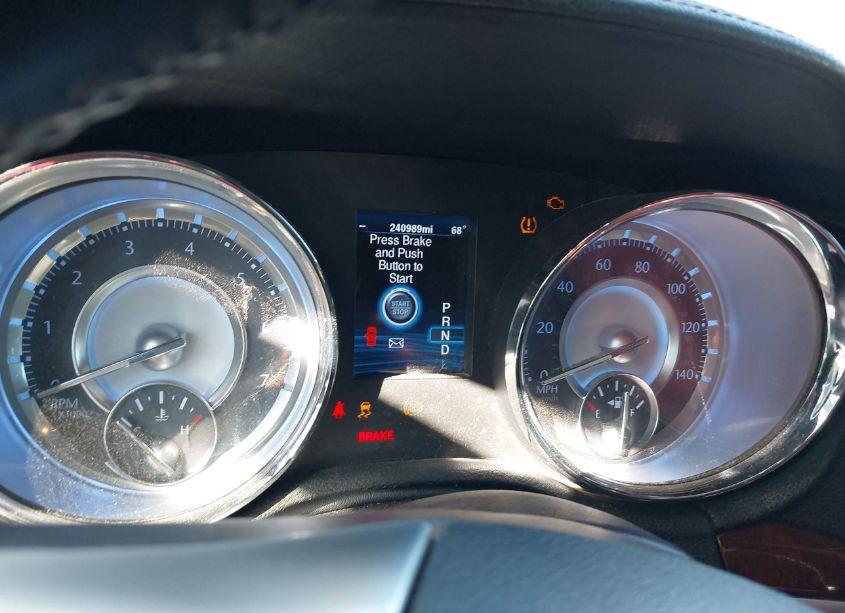 Photo 7 of 2013 Chrysler 300 MOTOWN (VIN 2C3CCAAG4DH613282)