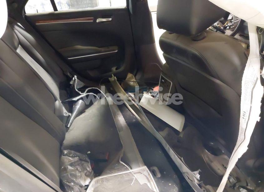 Photo 8 of 2014 Chrysler 300 (VIN 2C3CCAAG4EH181004)