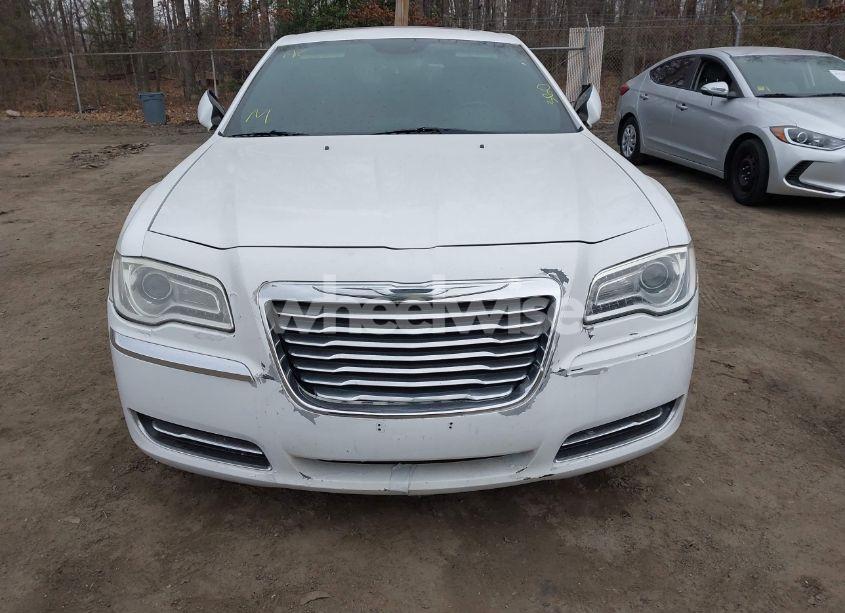 Photo 12 of 2014 Chrysler 300 (VIN 2C3CCAAG4EH288571)