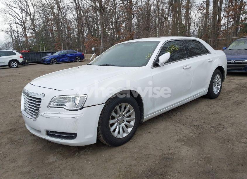 Photo 2 of 2014 Chrysler 300 (VIN 2C3CCAAG4EH288571)