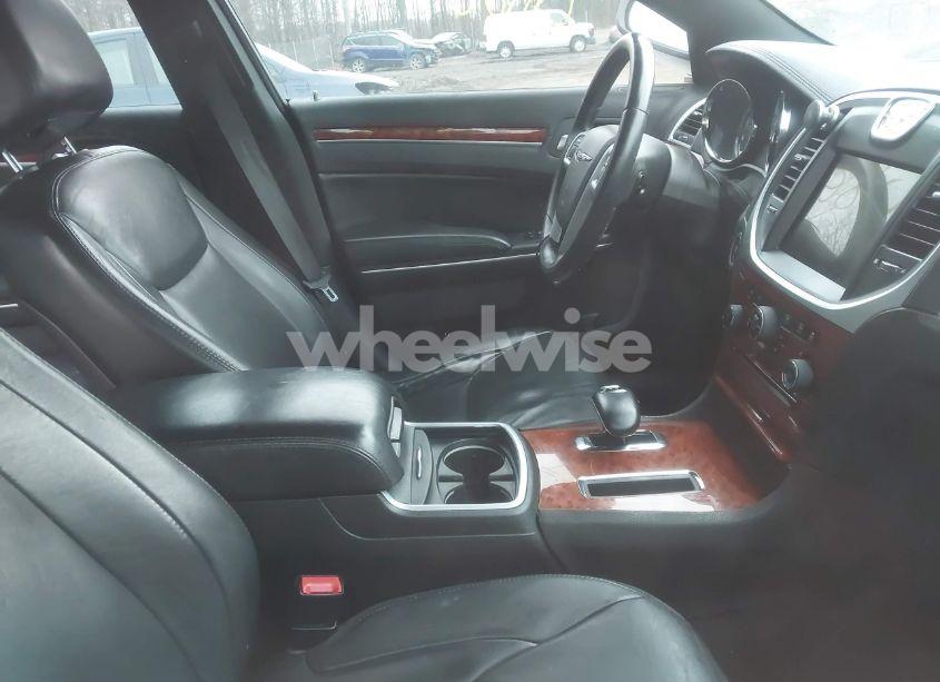 Photo 5 of 2014 Chrysler 300 (VIN 2C3CCAAG4EH288571)