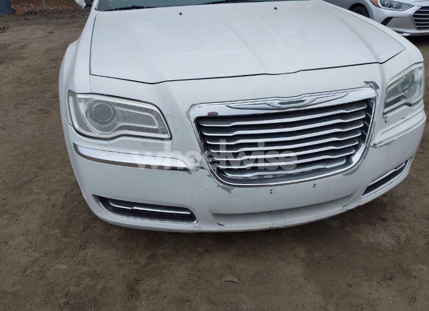 Photo 6 of 2014 Chrysler 300 (VIN 2C3CCAAG4EH288571)