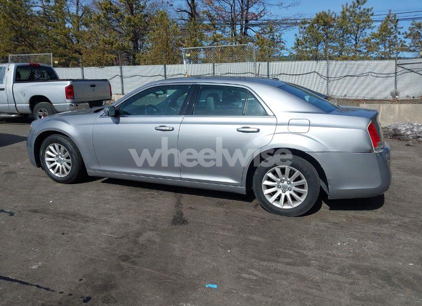 Photo 14 of 2014 Chrysler 300 (VIN 2C3CCAAG4EH289171)