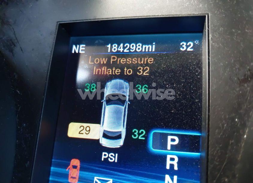 Photo 15 of 2014 Chrysler 300 UPTOWN EDITION (VIN 2C3CCAAG4EH344363)