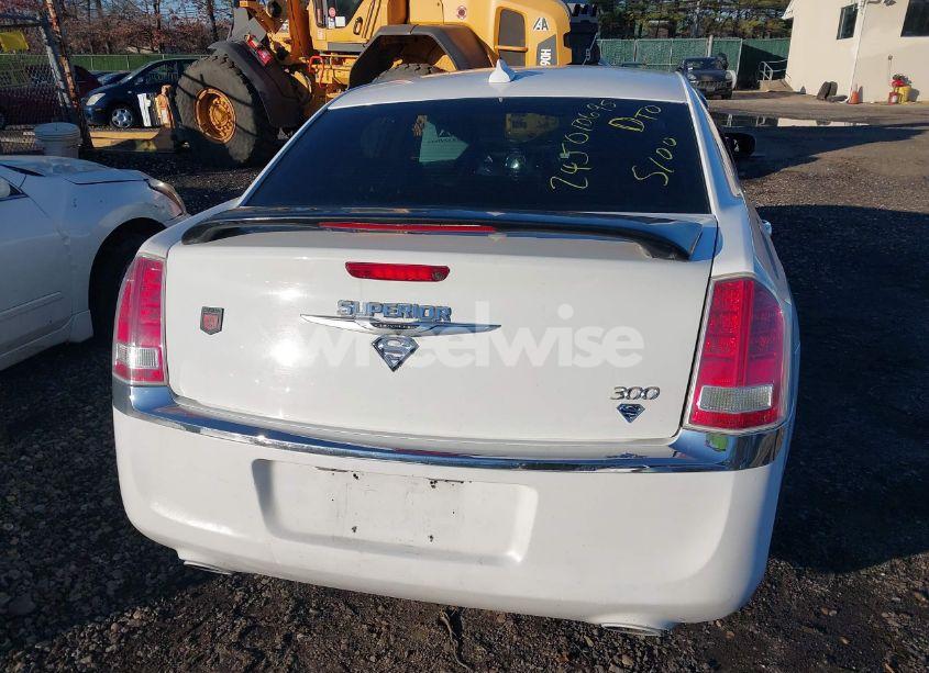 Photo 16 of 2014 Chrysler 300 UPTOWN EDITION (VIN 2C3CCAAG4EH344363)