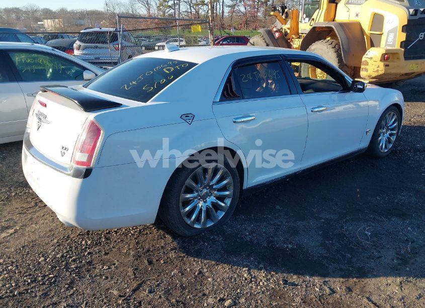 Photo 4 of 2014 Chrysler 300 UPTOWN EDITION (VIN 2C3CCAAG4EH344363)