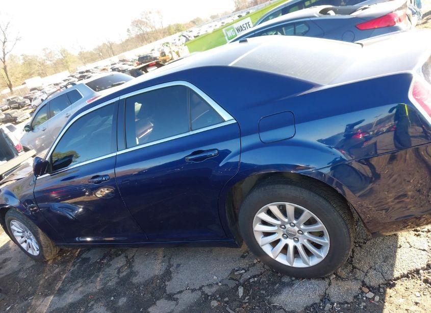 Photo 13 of 2014 Chrysler 300 (VIN 2C3CCAAG4EH376214)