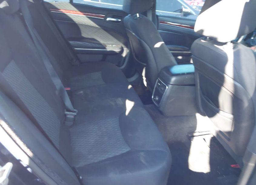 Photo 8 of 2014 Chrysler 300 (VIN 2C3CCAAG4EH376214)