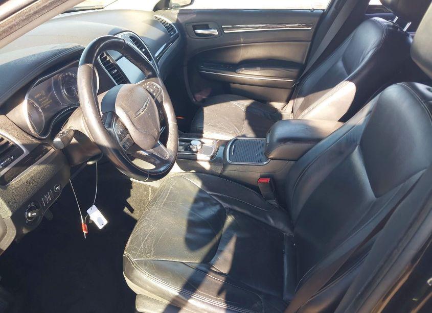 Photo 5 of 2015 Chrysler 300 LIMITED (VIN 2C3CCAAG4FH818149)