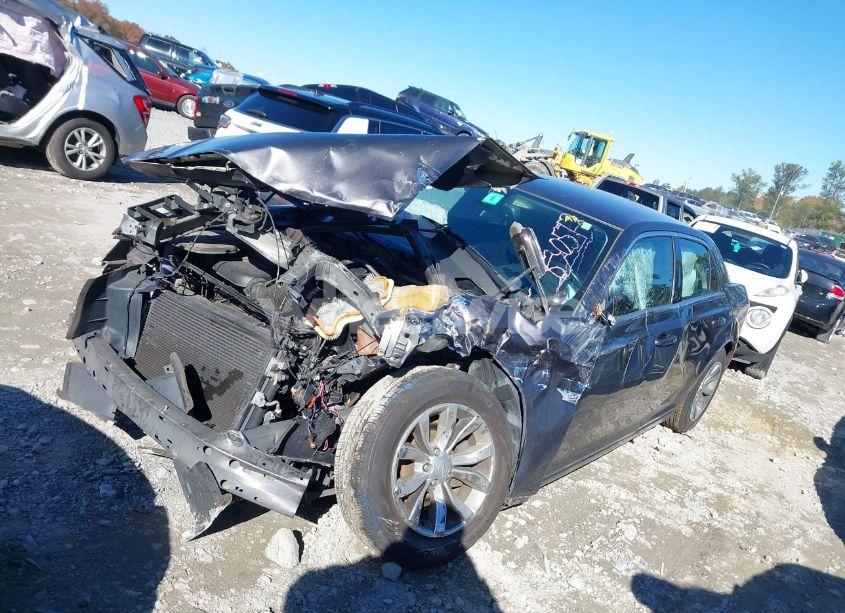 Photo 6 of 2015 Chrysler 300 LIMITED (VIN 2C3CCAAG4FH830513)