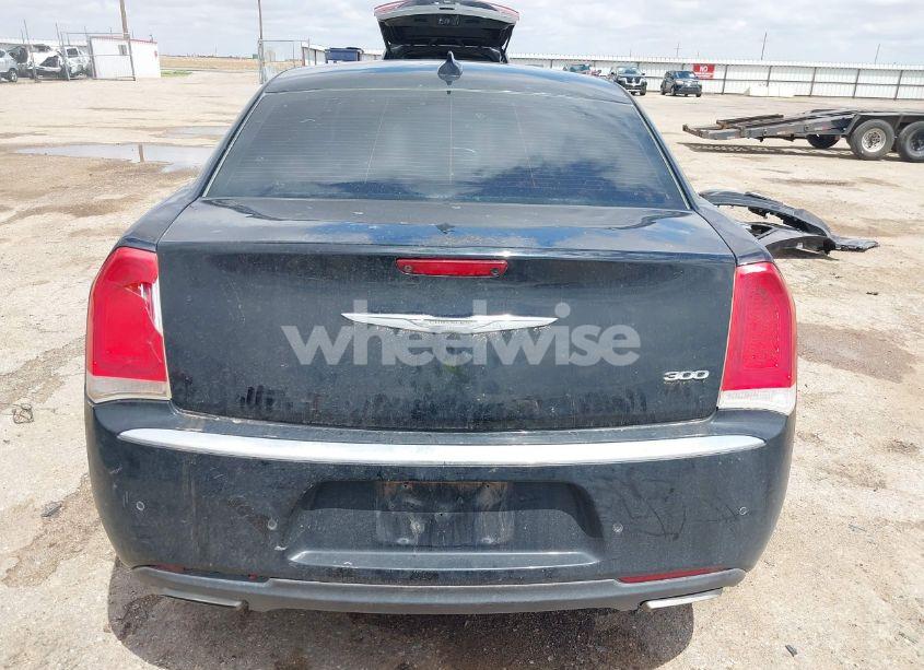 Photo 16 of 2015 Chrysler 300 LIMITED (VIN 2C3CCAAG4FH853922)