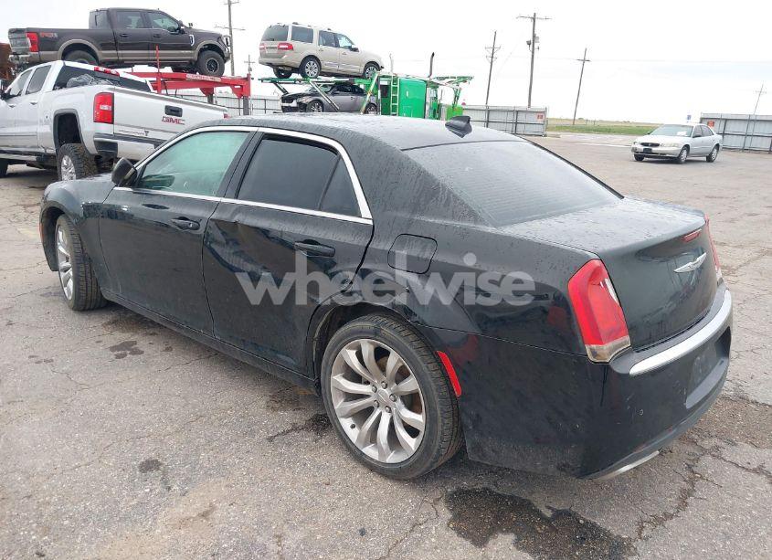 Photo 3 of 2015 Chrysler 300 LIMITED (VIN 2C3CCAAG4FH853922)