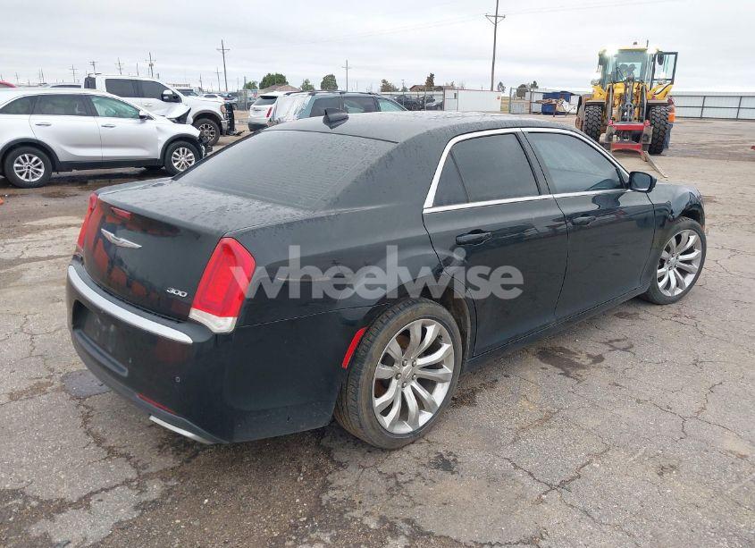 Photo 4 of 2015 Chrysler 300 LIMITED (VIN 2C3CCAAG4FH853922)