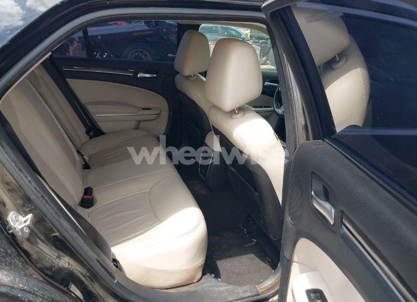 Photo 8 of 2015 Chrysler 300 LIMITED (VIN 2C3CCAAG4FH853922)