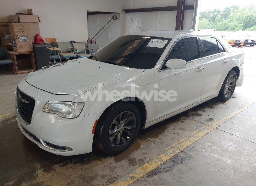 Photo 2 of 2015 Chrysler 300 LIMITED (VIN 2C3CCAAG4FH904240)