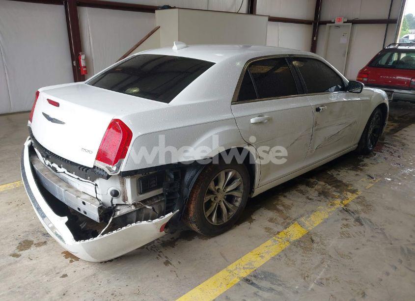 Photo 4 of 2015 Chrysler 300 LIMITED (VIN 2C3CCAAG4FH904240)