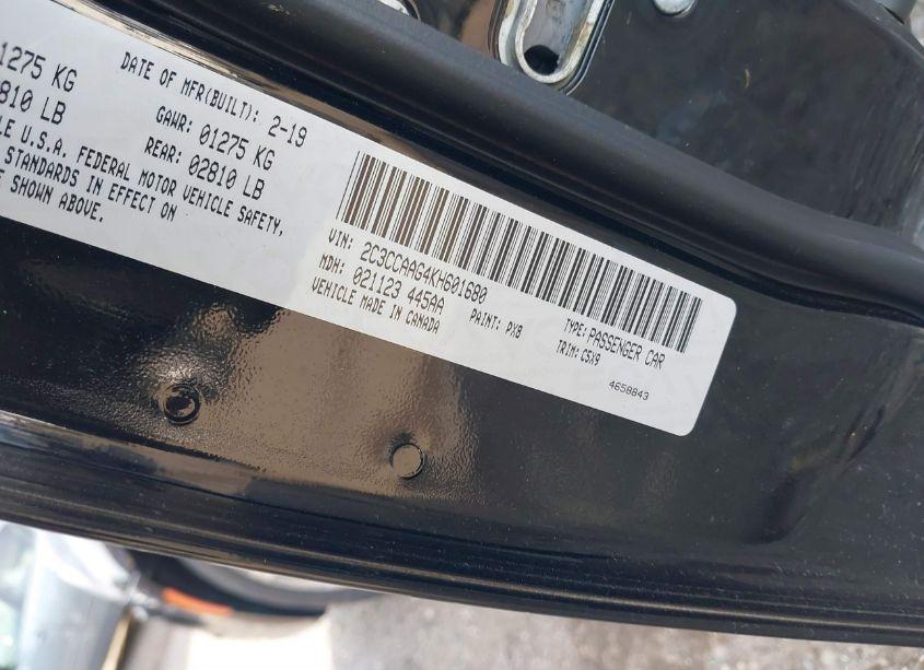 Photo 9 of 2019 Chrysler 300 TOURING (VIN 2C3CCAAG4KH601680)