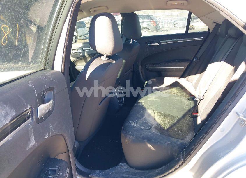 Photo 8 of 2020 Chrysler 300 TOURING (VIN 2C3CCAAG4LH171988)