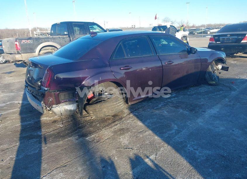 Photo 4 of 2021 Chrysler 300 TOURING (VIN 2C3CCAAG4MH516003)