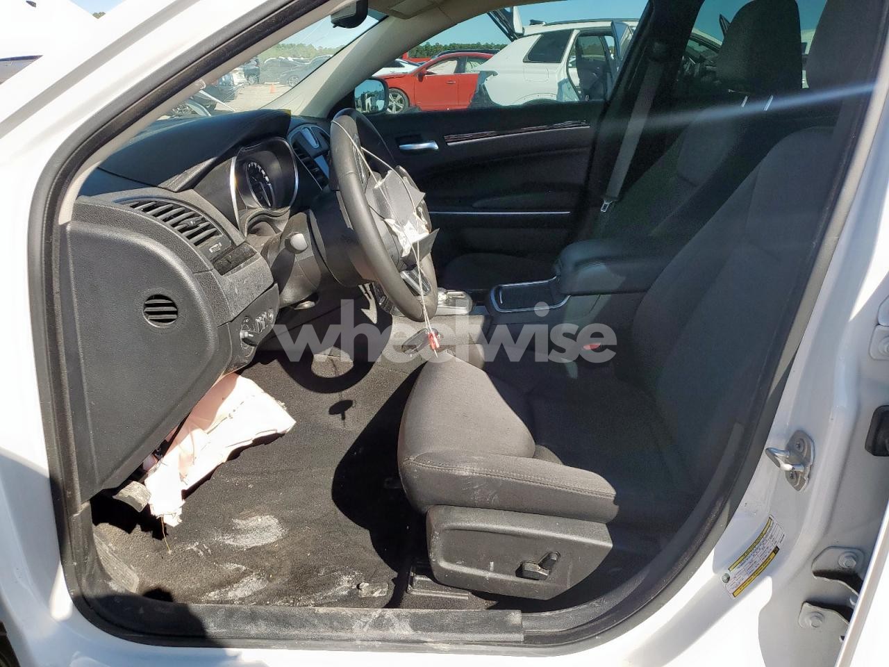 Photo 7 of 2023 CHRYSLER 300 TOURING (VIN 2C3CCAAG4PH678864)