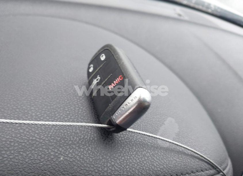 Photo 11 of 2012 Chrysler 300 (VIN 2C3CCAAG5CH104784)