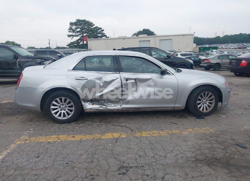 Photo 13 of 2012 Chrysler 300 (VIN 2C3CCAAG5CH116529)