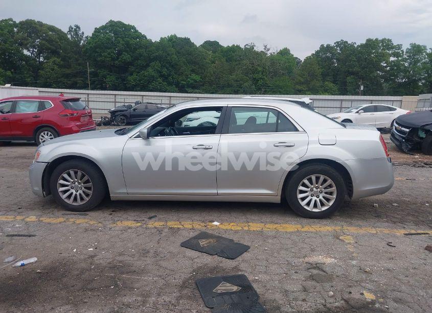 Photo 14 of 2012 Chrysler 300 (VIN 2C3CCAAG5CH116529)