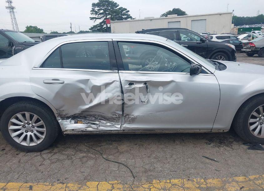 Photo 6 of 2012 Chrysler 300 (VIN 2C3CCAAG5CH116529)