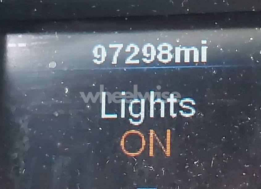 Photo 7 of 2012 Chrysler 300 (VIN 2C3CCAAG5CH117843)