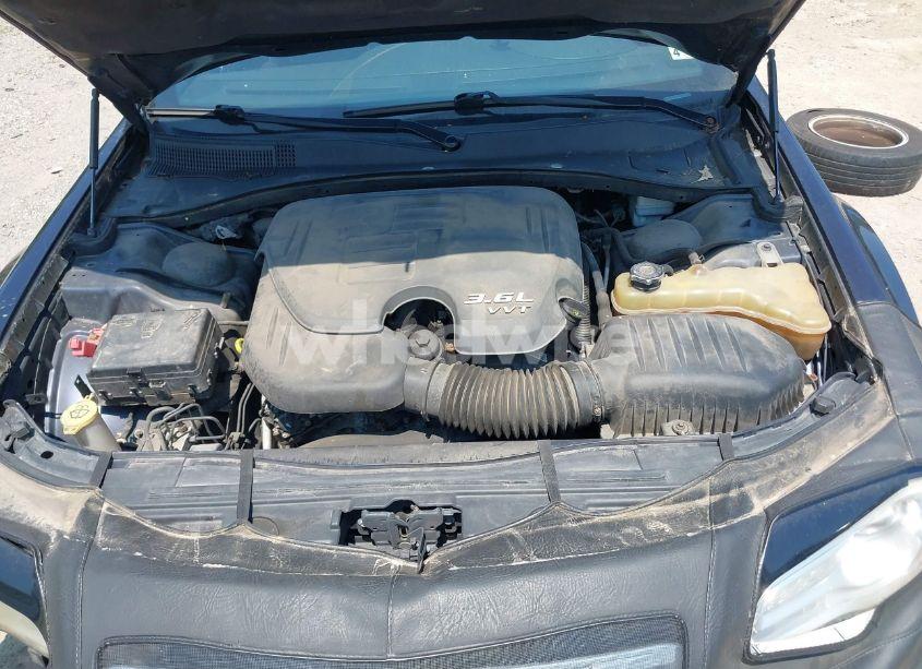 Photo 10 of 2012 Chrysler 300 (VIN 2C3CCAAG5CH165360)