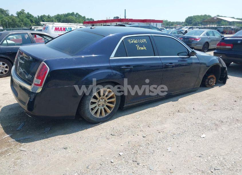Photo 4 of 2012 Chrysler 300 (VIN 2C3CCAAG5CH165360)