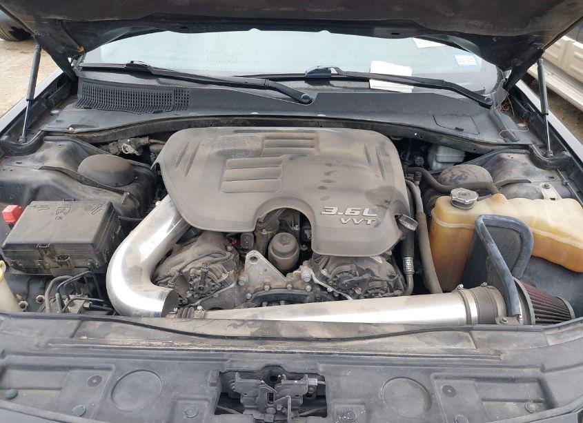 Photo 10 of 2012 Chrysler 300 (VIN 2C3CCAAG5CH289452)