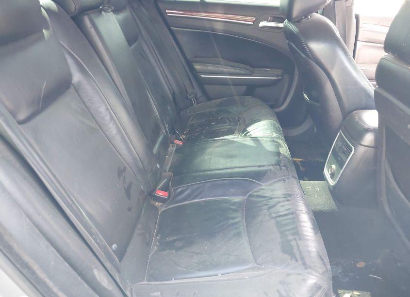 Photo 8 of 2013 Chrysler 300 MOTOWN (VIN 2C3CCAAG5DH561208)