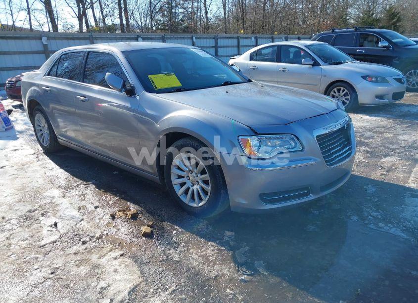 2014 Chrysler 300 (VIN 2C3CCAAG5EH138856) main photo