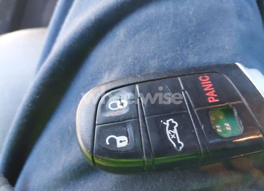 Photo 11 of 2014 Chrysler 300 (VIN 2C3CCAAG5EH138856)