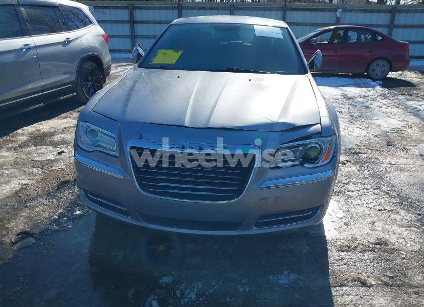 Photo 12 of 2014 Chrysler 300 (VIN 2C3CCAAG5EH138856)