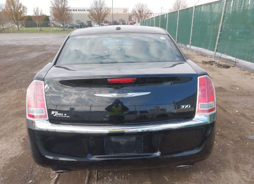 Photo 16 of 2014 Chrysler 300 (VIN 2C3CCAAG5EH190178)