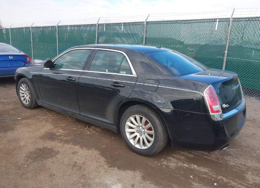 Photo 3 of 2014 Chrysler 300 (VIN 2C3CCAAG5EH190178)
